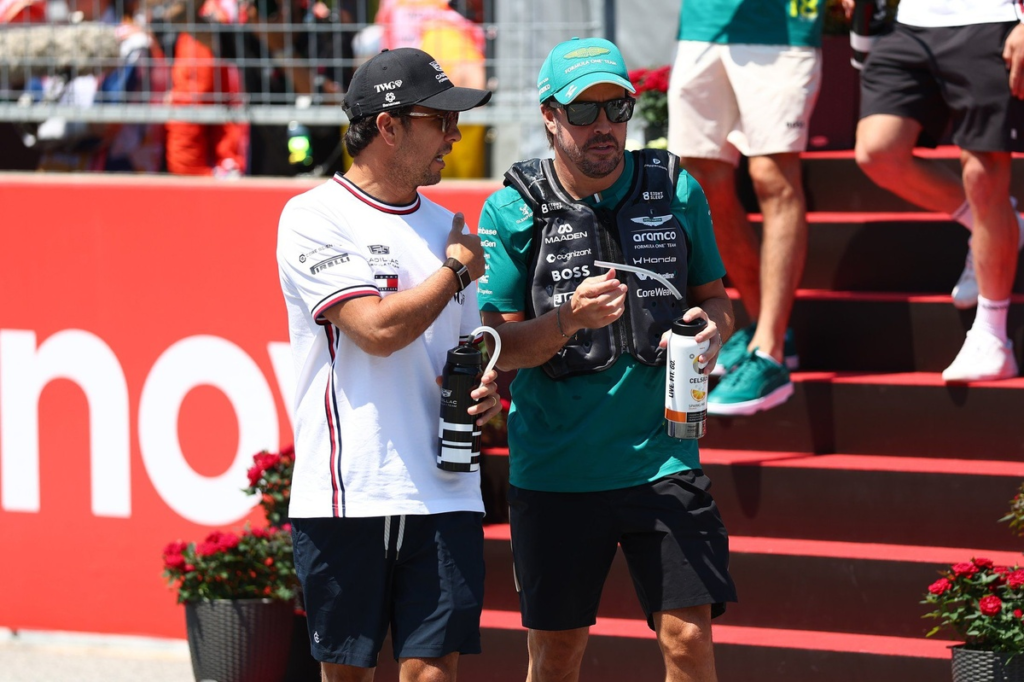 Alonso podría estar compitiendo hasta los 60 años, dice Checo Pérez #F1 #FVDigital