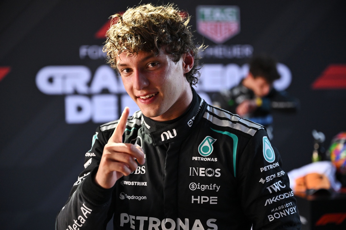 Vettel, ante la amenaza de Antonelli a su histórico récord: “Estaría muy feliz” #F1 #FVDigital