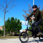 Aunque el Gobierno priorice la bicicleta por encima del vehículo privado en el ámbito urbano, las asociaciones echan en falta medidas contundentes
