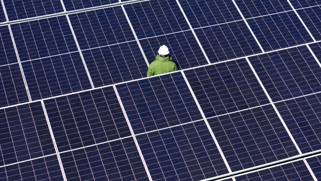 Extremadura quiere almacenar energía solar como si juntara 1.000 coches eléctricos: el proyecto superará los 7.000.000 de euros