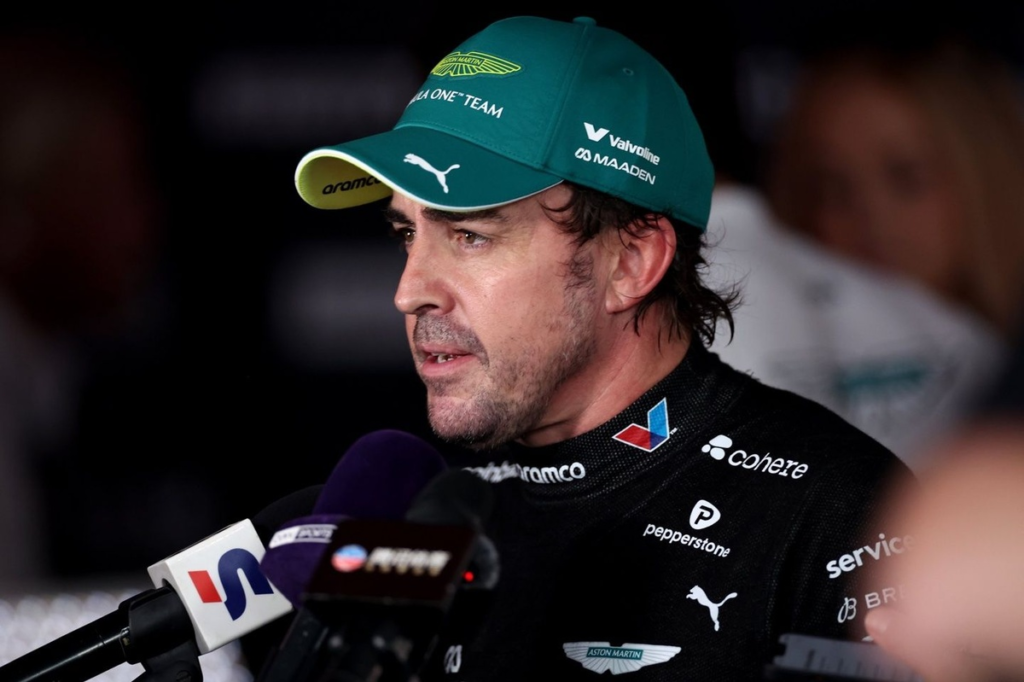 Alonso ironiza con su ‘error’ en la clasificación de Bakú F1 #F1 #FVDigital