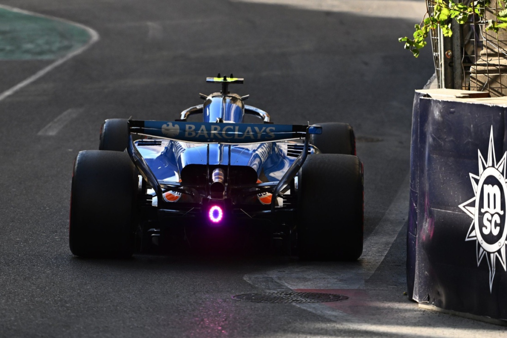 Dura sanción de la FIA a Sainz para la parrilla de Bakú; Colapinto, beneficiado #F1 #FVDigital