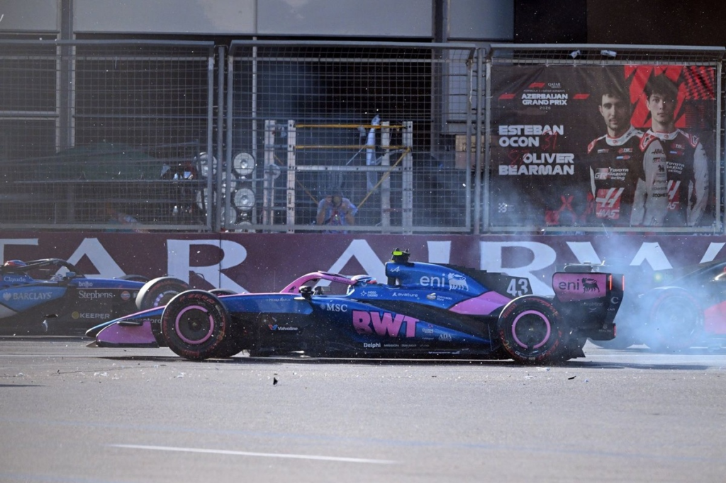 Russell y Verstappen defienden a Colapinto tras su costoso error en Bakú #F1 #FVDigital