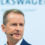 El ex CEO del Grupo Volkswagen alerta de un error con los coches eléctricos: "Estamos regulando esta tecnología hasta hacerla inviable"