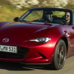 Vinesh Bhindi, de Mazda, sobre el Miata eléctrico: "No vemos a tantos clientes entrando en el concesionario y diciendo: ¿Un MX-5 eléctrico?"