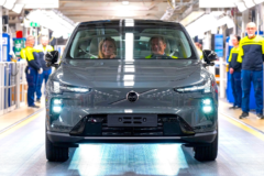 Ya tiene 11 meses de espera: con 810 km este SUV eléctrico de Volvo pone contra las cuerdas al BMW iX3