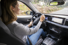 Este SUV eléctrico de Opel ofrece espacio para toda la familia: hasta 405 km de autonomía por 169 € al mes