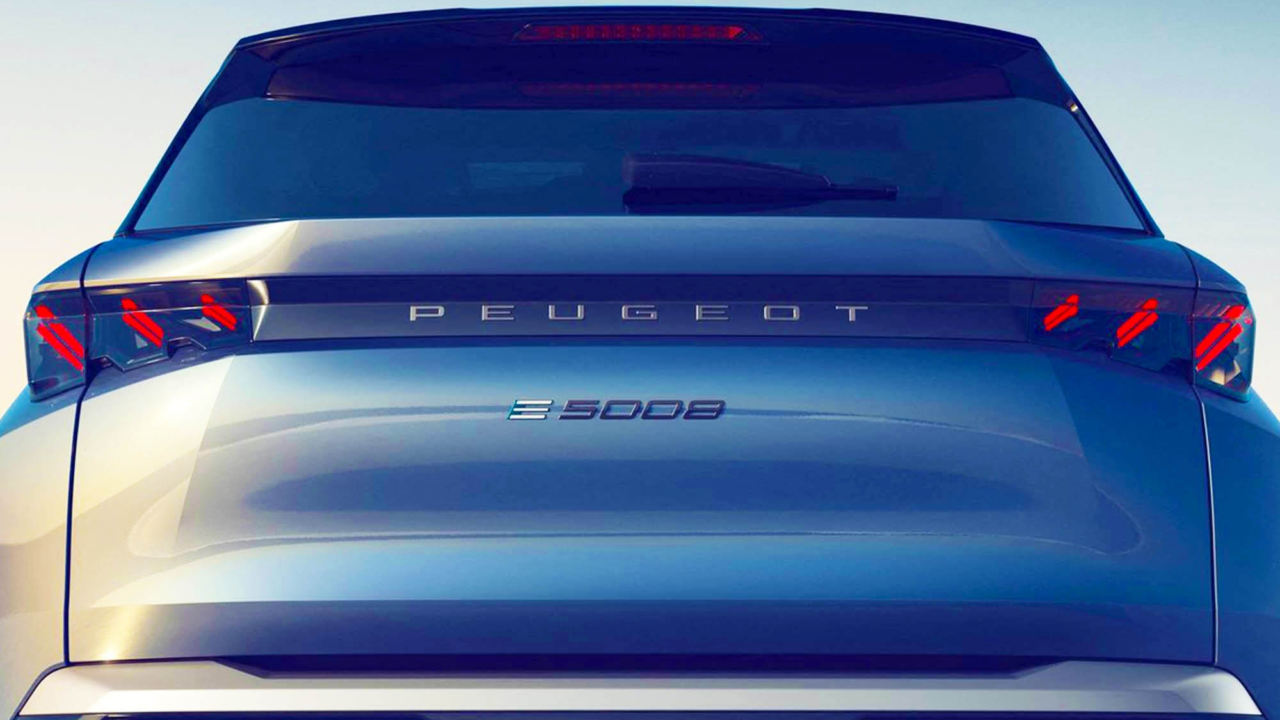 Pocos SUV eléctricos europeos ofrecen a la vez estas dos características: una autonomía de 500 kilómetros y 7 plazas