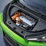Por 13.290€, BYD abre pedidos de su 'reinventado' coche eléctrico más barato con 450 km de autonomía y carga en 9 minutos