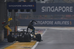 Russell revela las consecuencias de su accidente en Singapur: «El coche ya no era igual» #F1 #FVDigital