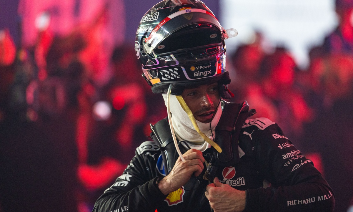 Leclerc detalla qué le perjudicó para no pasar a Verstappen en la curva 1 de Singapur #F1 #FVDigital
