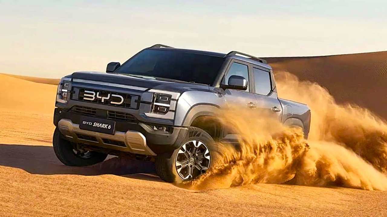 436 CV, gasta menos que un urbano y llega a España: BYD desafía al mítico Toyota Hilux 4×4 58 años después