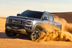 436 CV, gasta menos que un urbano y llega a España: BYD desafía al mítico Toyota Hilux 4×4 58 años después