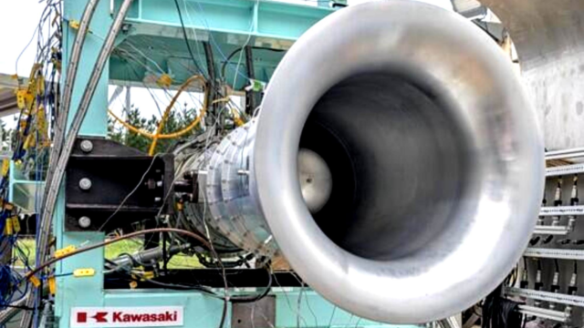 Kawasaki va más allá de las motos eléctricas: su nuevo motor de hidrógeno para aviones ya ha superado las pruebas operativas