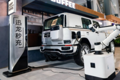 Chery (OMODA y JAECOO) desafía a BYD y a Geely con un cargador ultrarrápido que promete 500 km de autonomía en 5 minutos