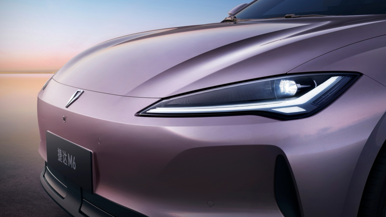 Volkswagen arrasa con su nuevo coche eléctrico de 10.374 €: 10.000 pedidos en las primeras 19 hora de vida