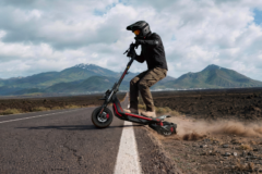 Novedades suculentas en el sector de los patinetes eléctricos: nuevos modelos y datos de autonomía por parte de la marca más importante del mundo