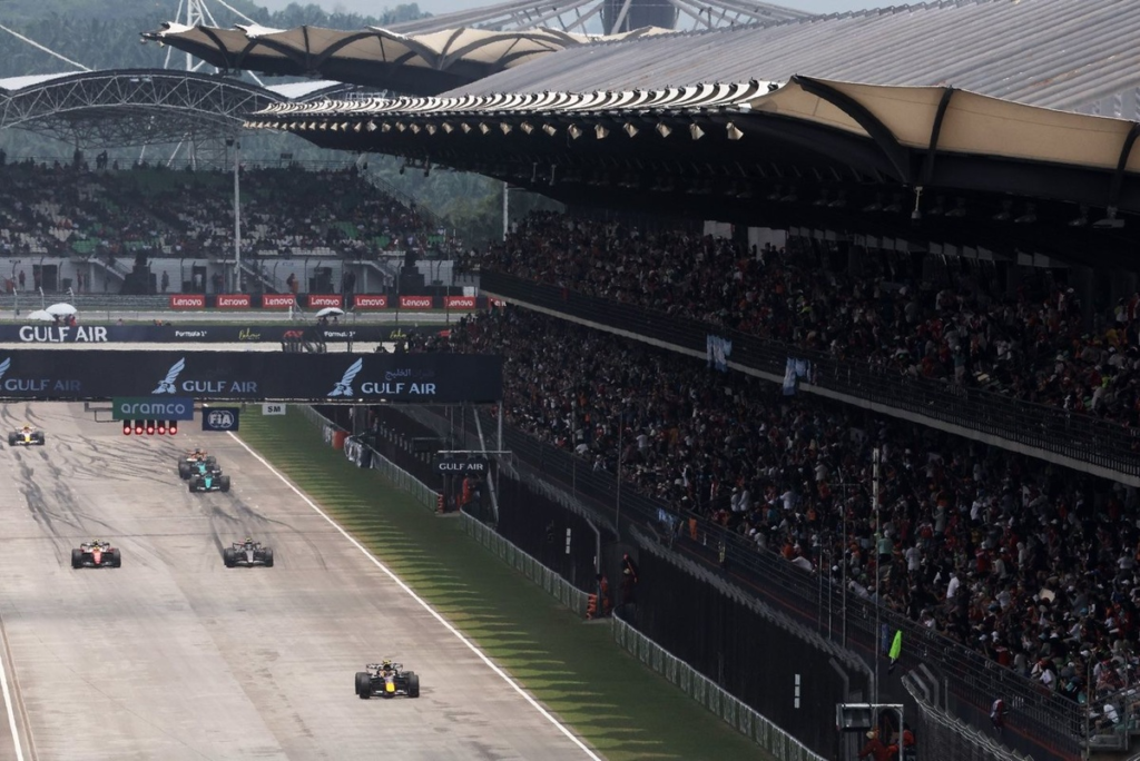 Parrilla del GP de Bahrein de F1 en Malasia con las sanciones en Sepang #F1 #FVDigital