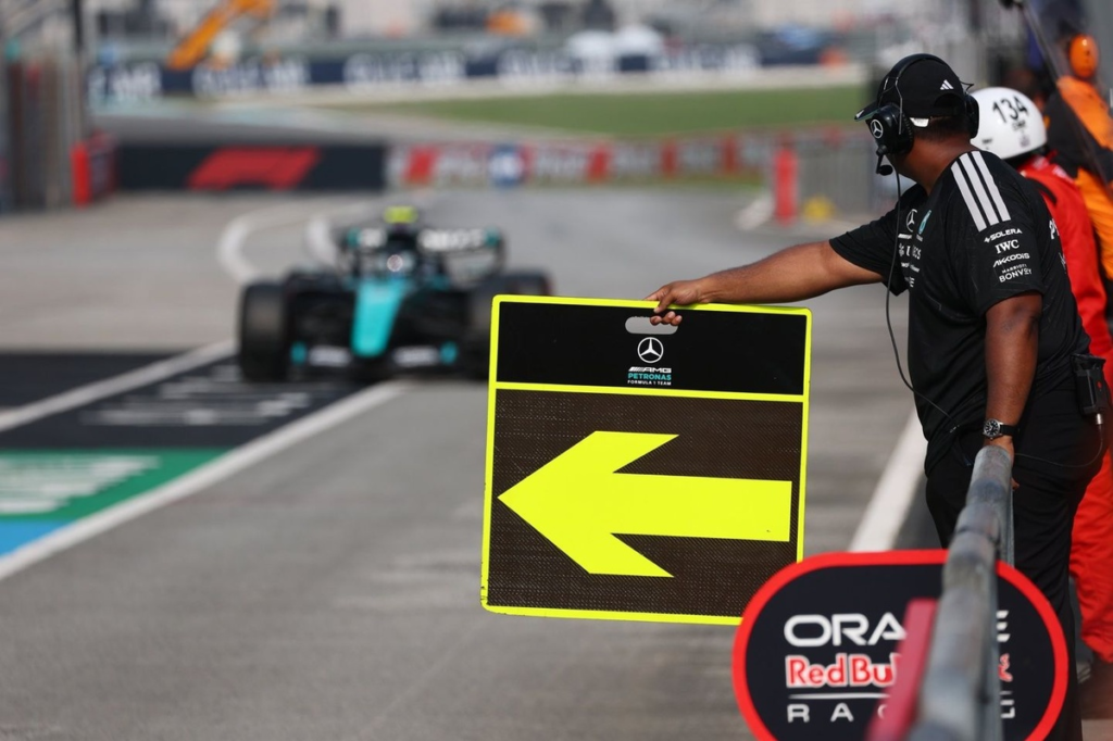 Los pilotos de Mercedes ¡y Wolff! no tienen claro si los cambios en su coche son mejoras #F1 #FVDigital